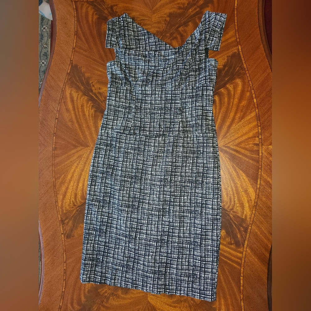 Adrianna Papell Black and White Dress